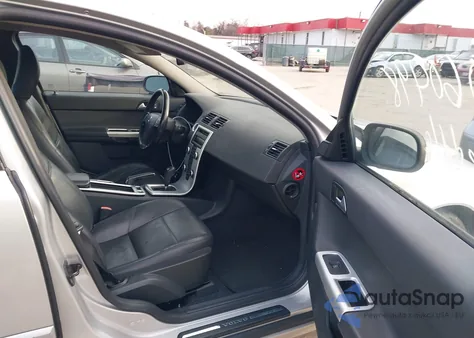 2011 Volvo S40 T5/T5 R-Design from USA, damaged, VIN YV1672MS4B2539803